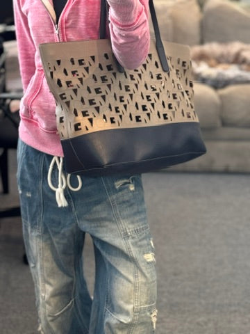 NEW LOVE TOTE COLORS