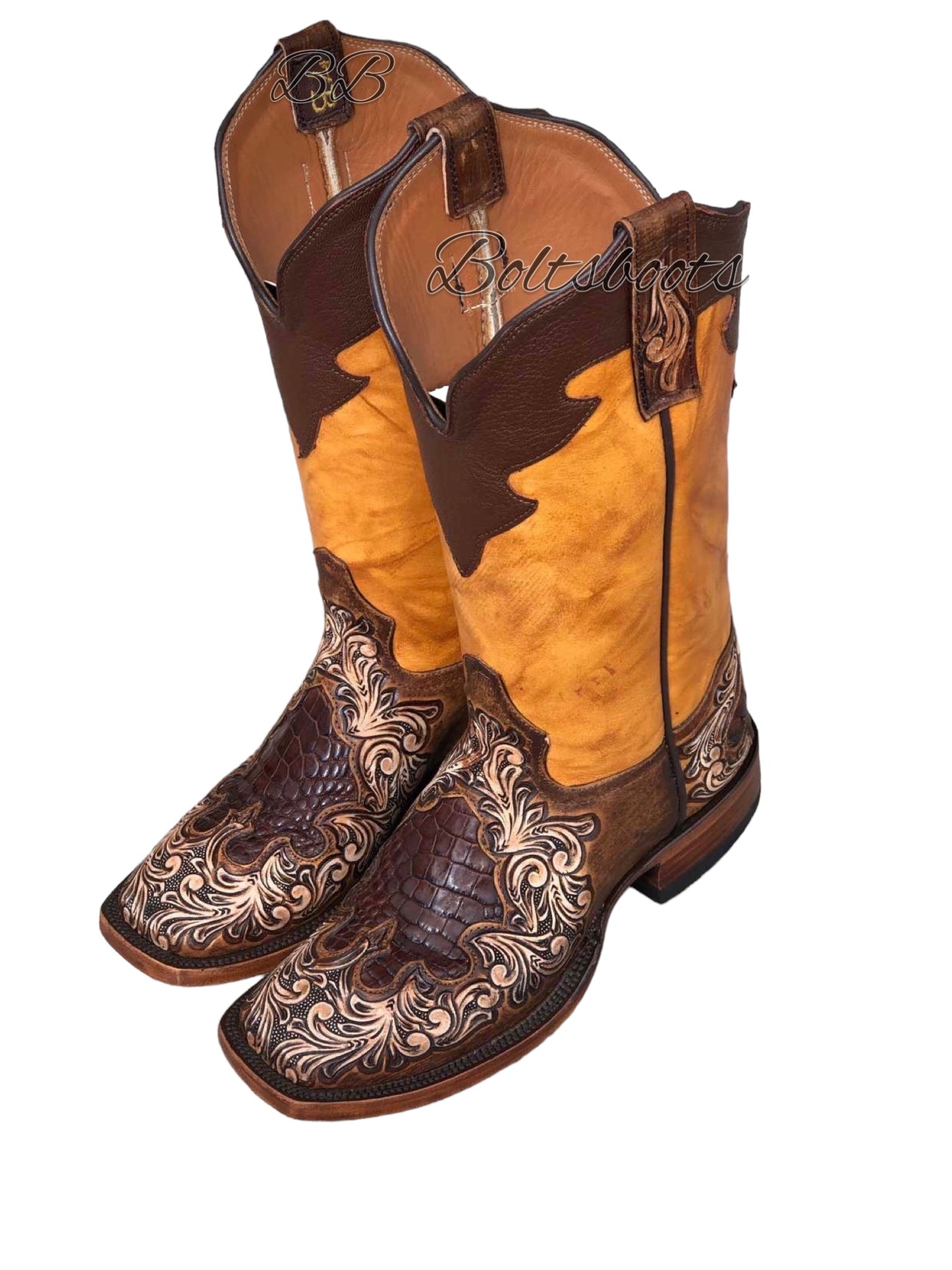 Dakota handtooled men’s signature by Boltsbootsbrand