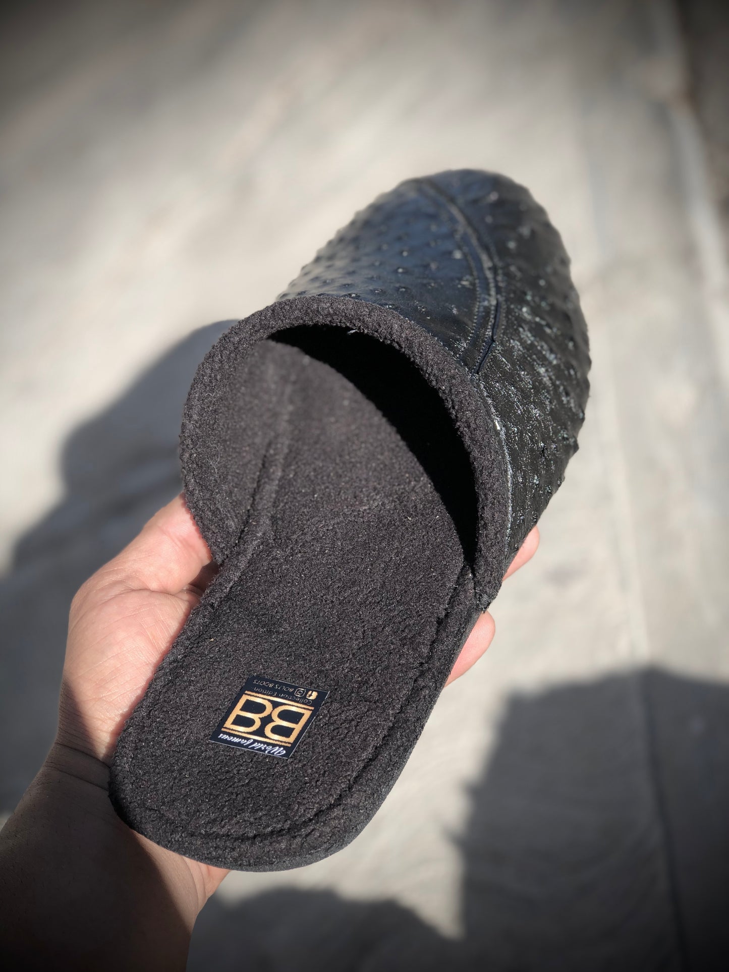 BB Blacked out slippers